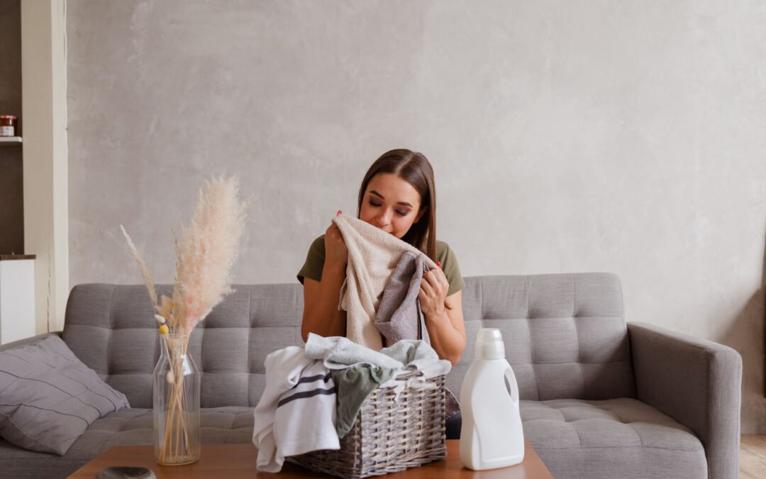 Jak pozbyć się nieprzyjemnego zapachu z kanapy? Sprawdzone metody i skuteczne rozwiązania